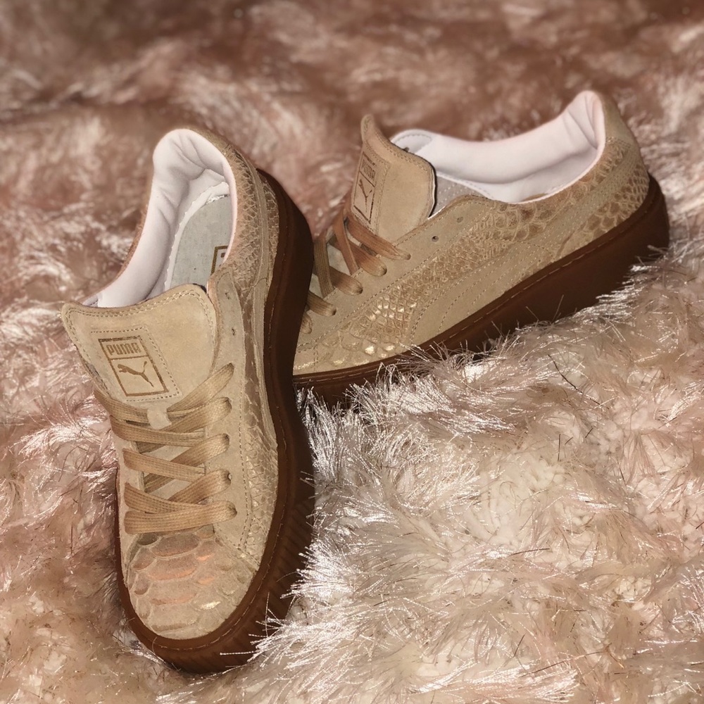 Puma lowtop sneakers